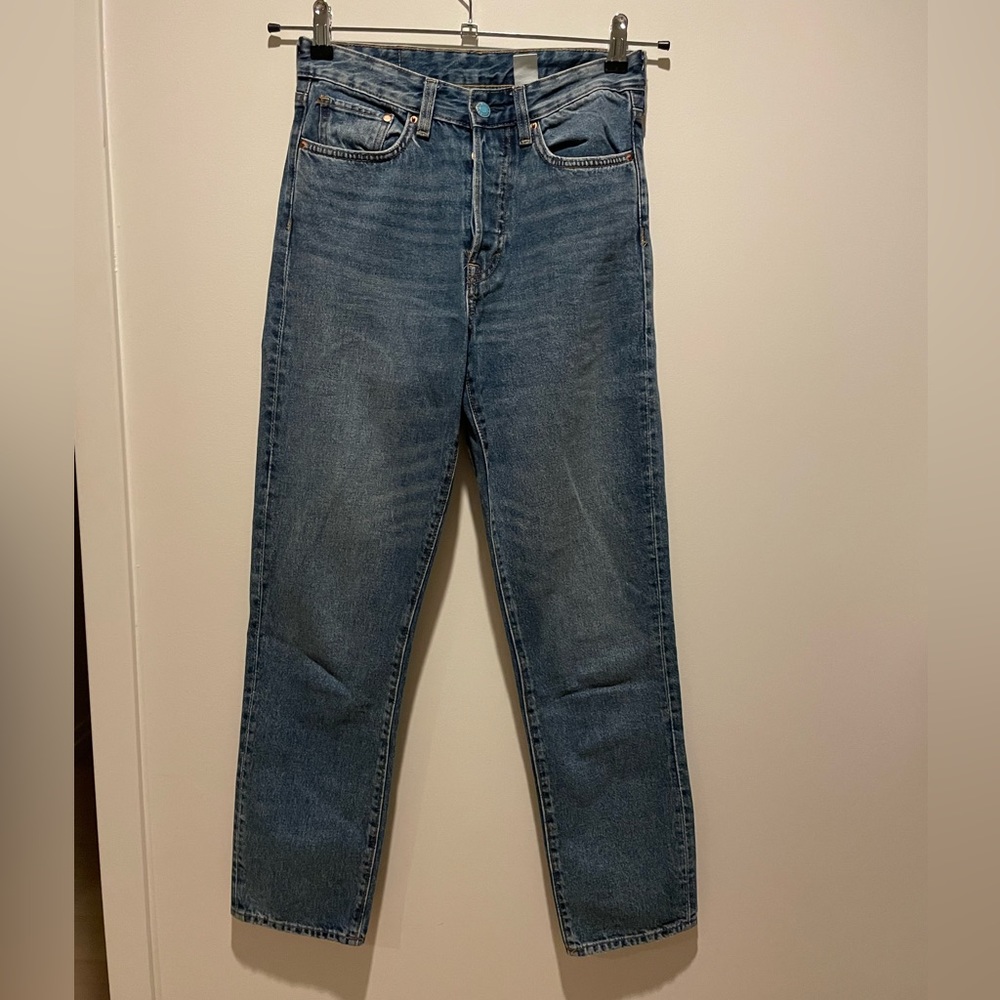 H&M jeans straight line
